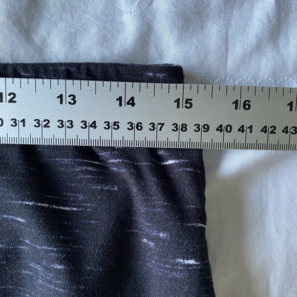 Sho Sho Women's Black / White Streaks Yoga Shorts Size 1X - Picture 7 of 9